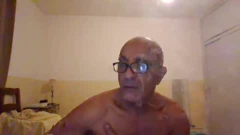 moment71200 online show from 11-07-25, 07:14