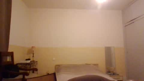 moment71200 online show from 03-22-26, 08:12