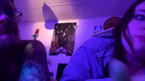 Snapshot of mommyndaddyplaytime chatting on 11-03-25, 09:21 mommyndaddyplaytime online show from 11-03-25, 09:21