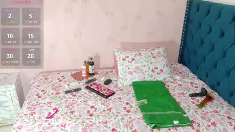  DINAH  online show from 10-21-25, 02:34