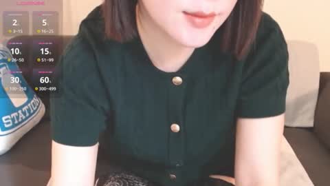 Momo online show from 10-04-25, 10:19