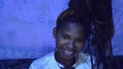 momsdoll online show from 01-13-26, 05:51