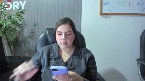 Mona online show from 09-21-25, 11:23