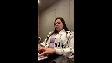 Mona online show from 11-11-25, 04:18