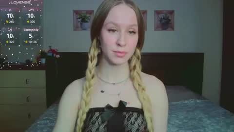 Snapshot of mona__liza chatting on 02-15-26, 04:14 Mona online show from 02-15-26, 04:14