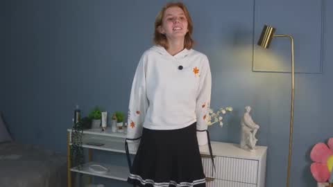 Mona online show from 10-12-25, 07:29