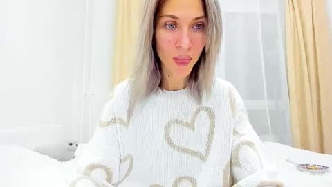 Snapshot of mona_cruz chatting on 02-06-25, 08:56 Mona online show from 02-06-25, 08:56