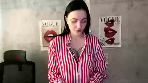 Snapshot of mona_fox chatting on 02-27-26, 06:57 Mona online show from 02-27-26, 06:57