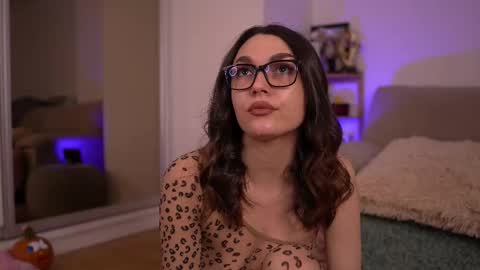 Mona Lisss online show from 11-16-25, 01:28