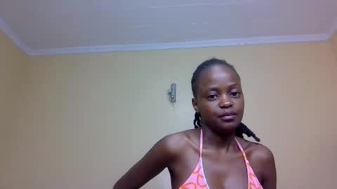 Snapshot of mona_luv1 chatting on 10-11-25, 01:16 Mona online show from 10-11-25, 01:16