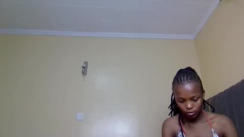 Snapshot of mona_luv1 chatting on 11-05-25, 01:05 Mona online show from 11-05-25, 01:05