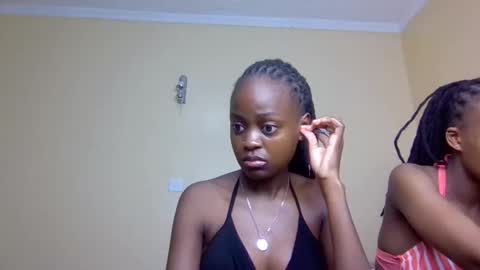 Snapshot of mona_luv1 chatting on 11-07-25, 08:03 Mona online show from 11-07-25, 08:03