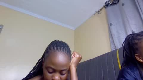 Snapshot of mona_luv1 chatting on 11-16-25, 01:06 Mona online show from 11-16-25, 01:06