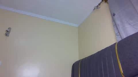 Snapshot of mona_luv1 chatting on 11-18-25, 12:16 Mona online show from 11-18-25, 12:16