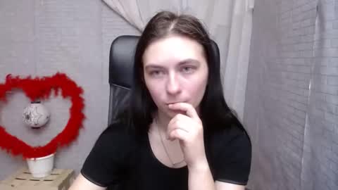 Snapshot of monakali chatting on 02-13-25, 10:23 monakali online show from 02-13-25, 10:23