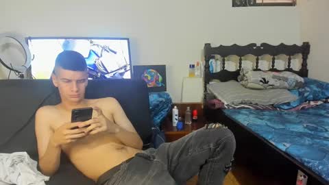 nicolas online show from 12-20-24, 06:02