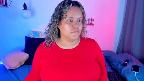aleja      independent model       online show from 02-09-25, 01:44