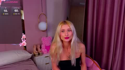 Monica online show from 09-13-25, 06:57