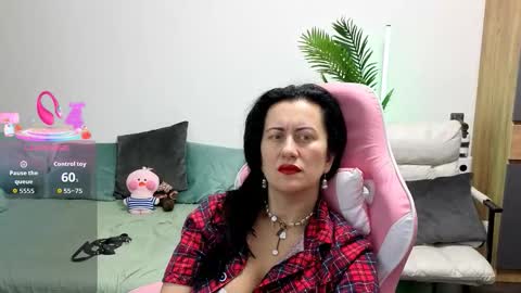 Monica online show from 09-30-25, 06:02
