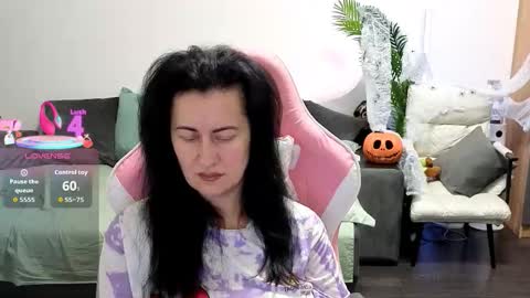 Monica online show from 10-21-25, 09:43