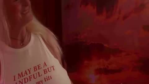 Snapshot of monicutex chatting on 10-04-25, 01:25 Monika    online show from 10-04-25, 01:25