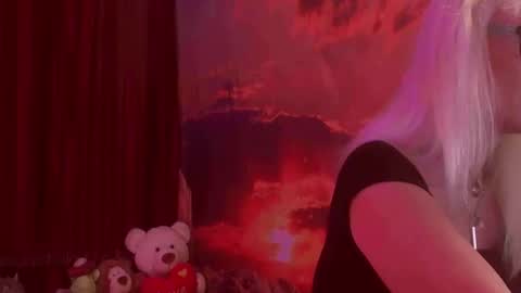 Snapshot of monicutex chatting on 10-31-25, 02:56 Monika    online show from 10-31-25, 02:56