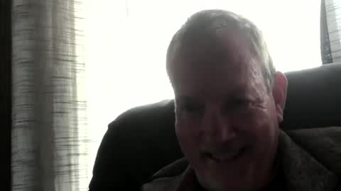 Snapshot of monkeedance chatting on 12-23-24, 05:43 Monkee Dance online show from 12-23-24, 05:43