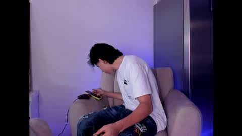 Snapshot of monky_0002 chatting on 02-28-26, 02:07 monky_0002 online show from 02-28-26, 02:07