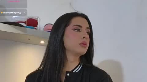 Monserrat Salvatore online show from 03-11-25, 04:54