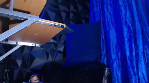 dorian online show from 09-17-25, 02:24