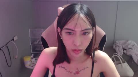 ELYSE A SIMPLE GIRL online show from 02-17-25, 02:26