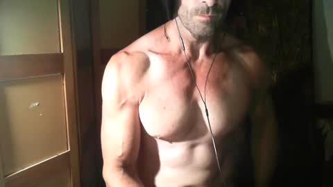 Snapshot of monsterdildos chatting on 12-22-24, 09:33 monsterdildos online show from 12-22-24, 09:33