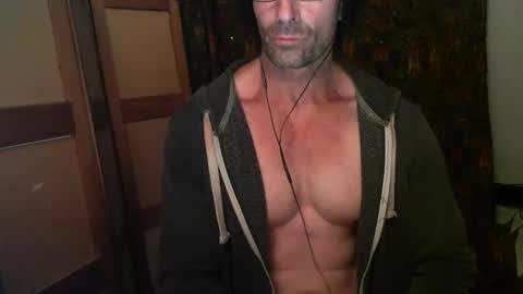 Snapshot of monsterdildos chatting on 12-23-24, 11:25 monsterdildos online show from 12-23-24, 11:25