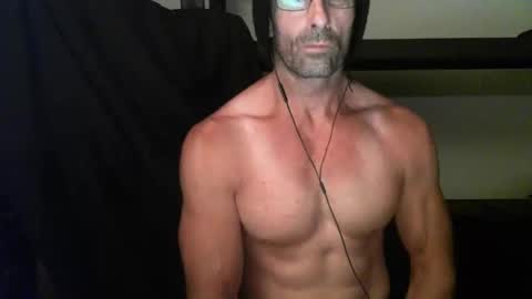 Snapshot of monsterdildos chatting on 01-03-25, 04:00 monsterdildos online show from 01-03-25, 04:00