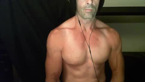 Snapshot of monsterdildos chatting on 01-05-25, 04:25 monsterdildos online show from 01-05-25, 04:25