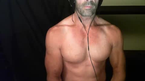 Snapshot of monsterdildos chatting on 01-08-25, 10:59 monsterdildos online show from 01-08-25, 10:59