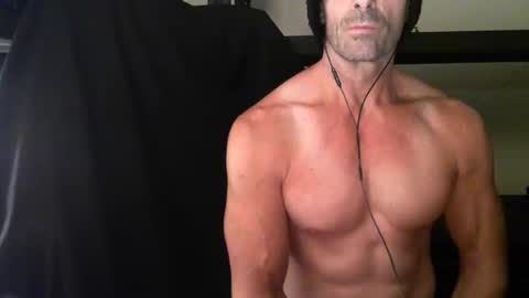 Snapshot of monsterdildos chatting on 01-15-25, 01:02 monsterdildos online show from 01-15-25, 01:02