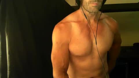 Snapshot of monsterdildos chatting on 01-17-25, 02:08 monsterdildos online show from 01-17-25, 02:08