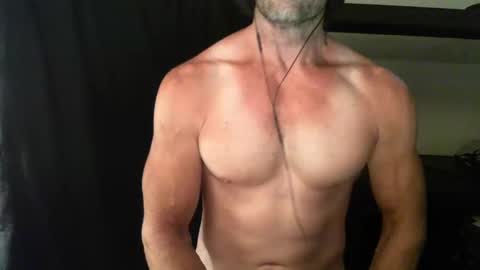 Snapshot of monsterdildos chatting on 01-19-25, 03:18 monsterdildos online show from 01-19-25, 03:18