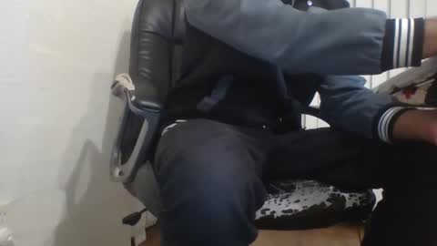 Snapshot of monsterr2209 chatting on 10-19-25, 11:44 monsterr2209 online show from 10-19-25, 11:44