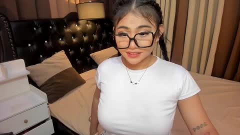 Snapshot of monstrouscockdivaontop chatting on 01-12-25, 01:53 Ruthie online show from 01-12-25, 01:53