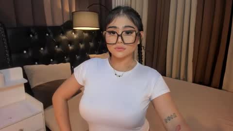 Snapshot of monstrouscockdivaontop chatting on 01-28-25, 08:15 Ruthie online show from 01-28-25, 08:15