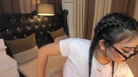 Snapshot of monstrouscockdivaontop chatting on 02-01-25, 01:12 Ruthie online show from 02-01-25, 01:12