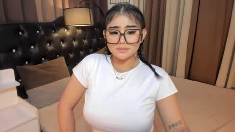 Snapshot of monstrouscockdivaontop chatting on 02-08-25, 09:13 Ruthie online show from 02-08-25, 09:13