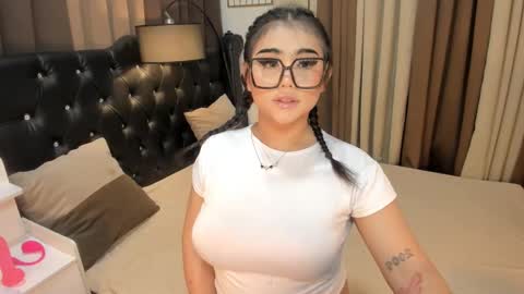 Snapshot of monstrouscockdivaontop chatting on 02-17-25, 11:44 Ruthie online show from 02-17-25, 11:44