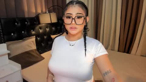 Snapshot of monstrouscockdivaontop chatting on 02-26-25, 02:26 Ruthie online show from 02-26-25, 02:26