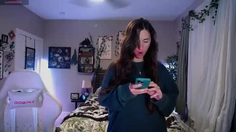 Snapshot of monstrumologist chatting on 02-04-25, 12:51 Lydia Mooney online show from 02-04-25, 12:51