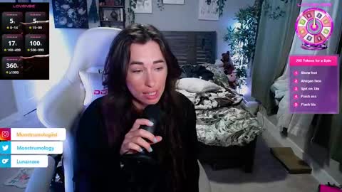 Snapshot of monstrumologist chatting on 02-07-25, 03:01 Lydia Mooney online show from 02-07-25, 03:01