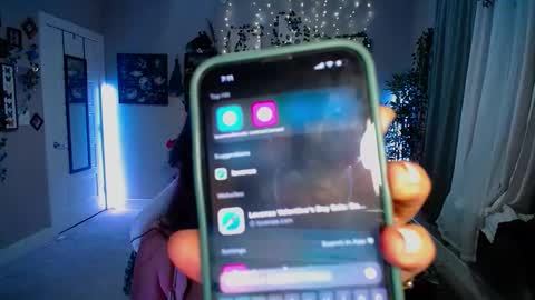 Snapshot of monstrumologist chatting on 02-18-25, 01:10 Lydia Mooney online show from 02-18-25, 01:10