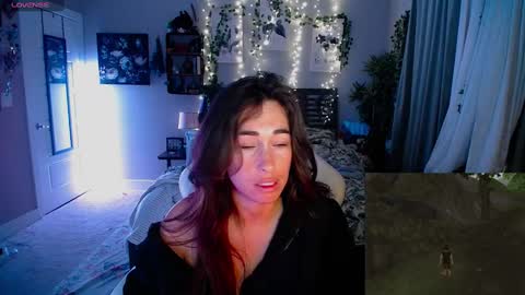 Snapshot of monstrumologist chatting on 03-04-25, 03:55 Lydia Mooney online show from 03-04-25, 03:55